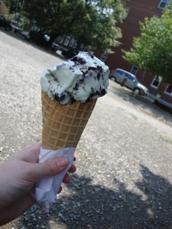 Captain Dusty's Ice Cream